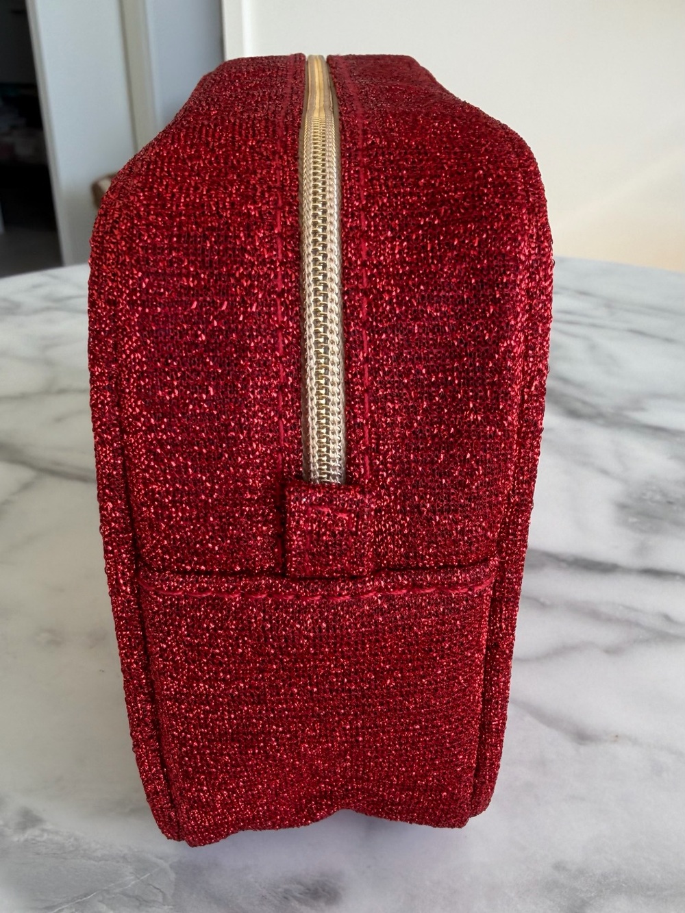 CHANEL Red cosmetic bag - Picture 3 of 5